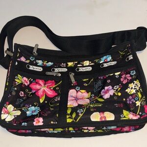 LE SPORT SAC…BLACK HOBO BAG BRIGHT COLORFUL FLORAL DESIGN DOUBLE ZIPPER CLOSURE